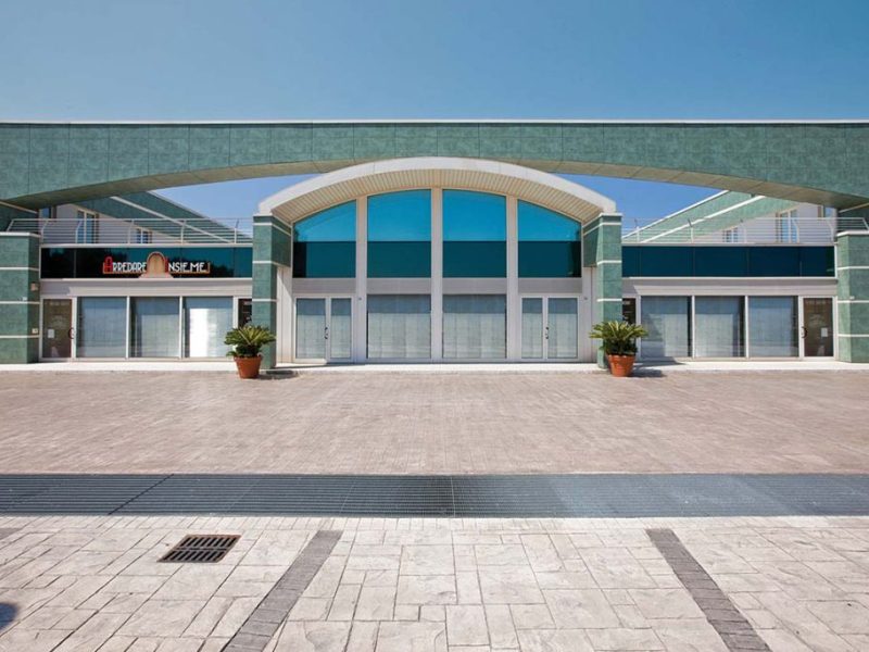 LUOGO: SAN BENEDETTO DEL TRONTO (AP)

PROGETTO
ARCH.A.GAZZOLI

ANNO: 2007