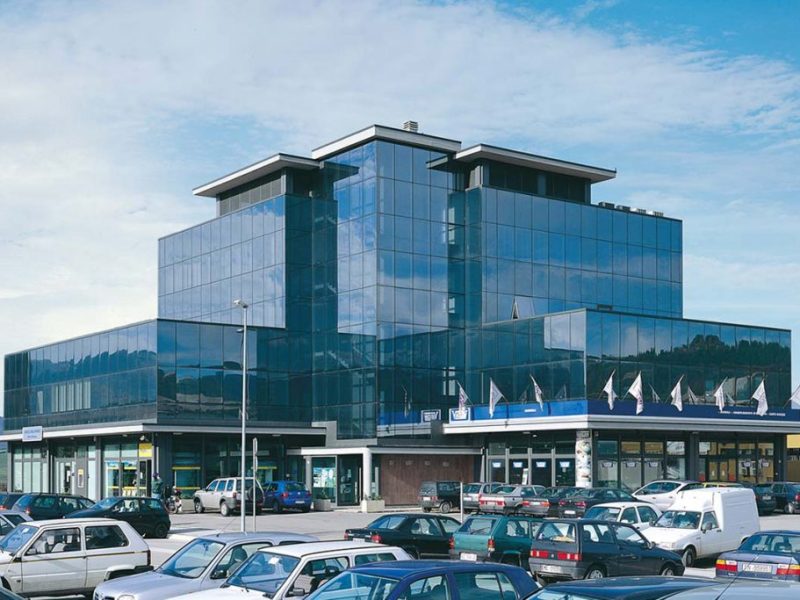 LUOGO: FABRIANO (AN)

PROGETTO
GEOM.G.MARINELLI

ANNO:2000
