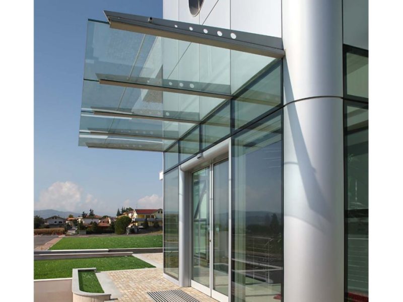 LUOGO: PAGLIARE DI MORRO D’ORO (TE)

PROGETTO: ARCH.G.BRANDIMARTE

ANNO: 2007